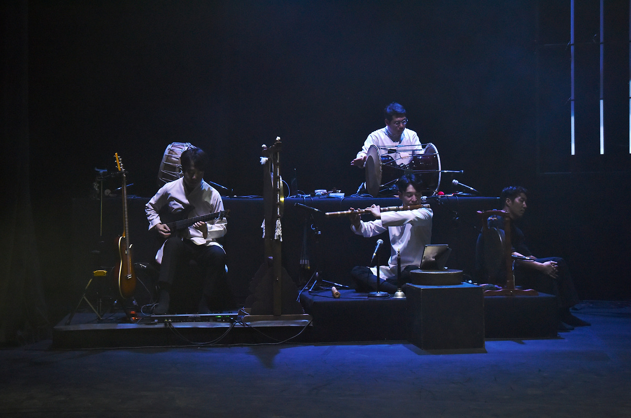 [사진] 전통 장단의 해체 작업을 통한 확장 작업' 장단' (1).jpg