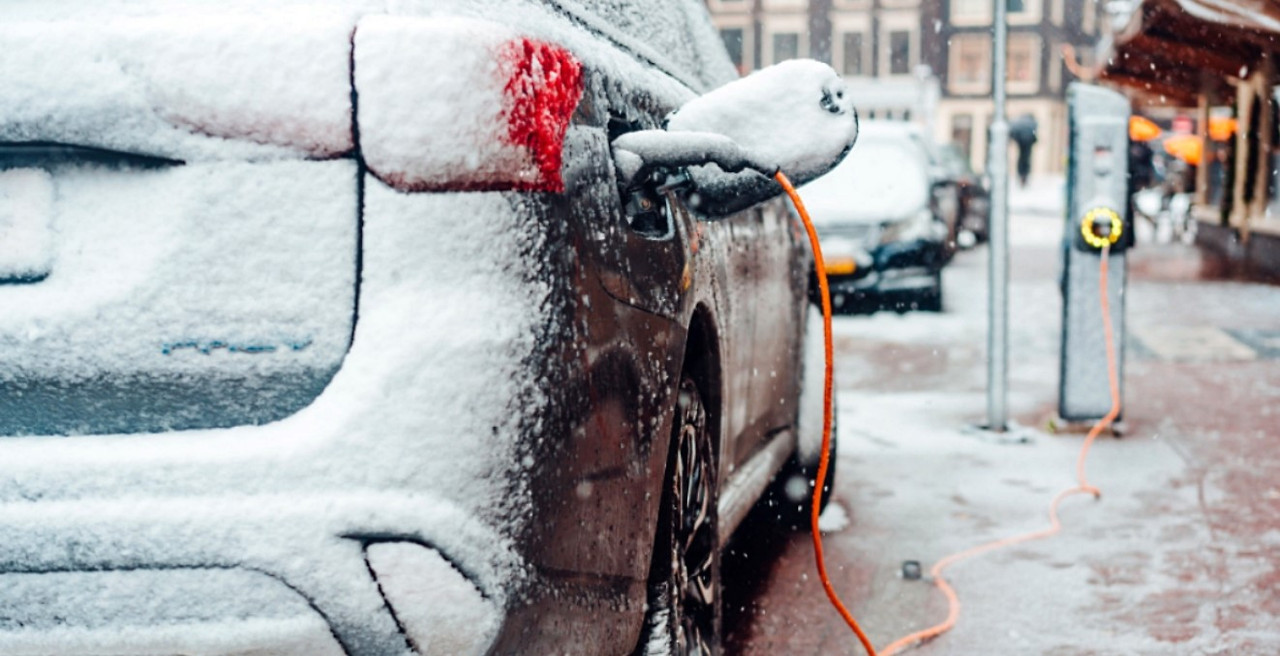 겨울철 전기차 충전.jpg