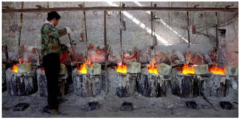 중국 희토류 정제 공장.jpg