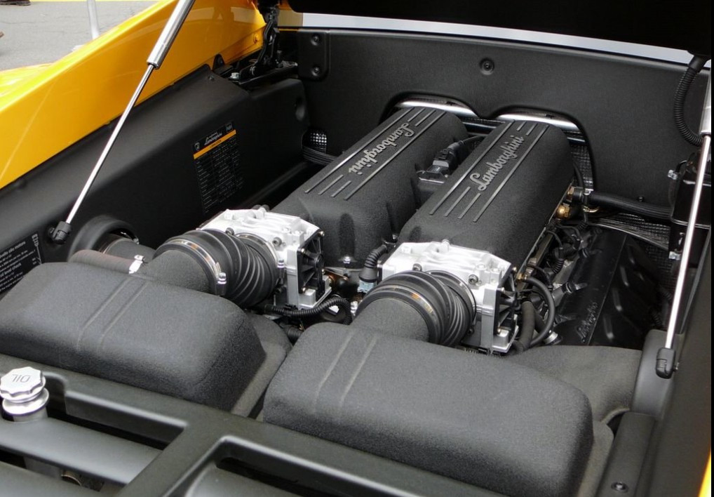 람보르기니 V10 엔진.jpg