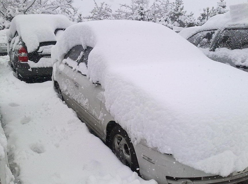 추운 겨울 야외 주차.jpg