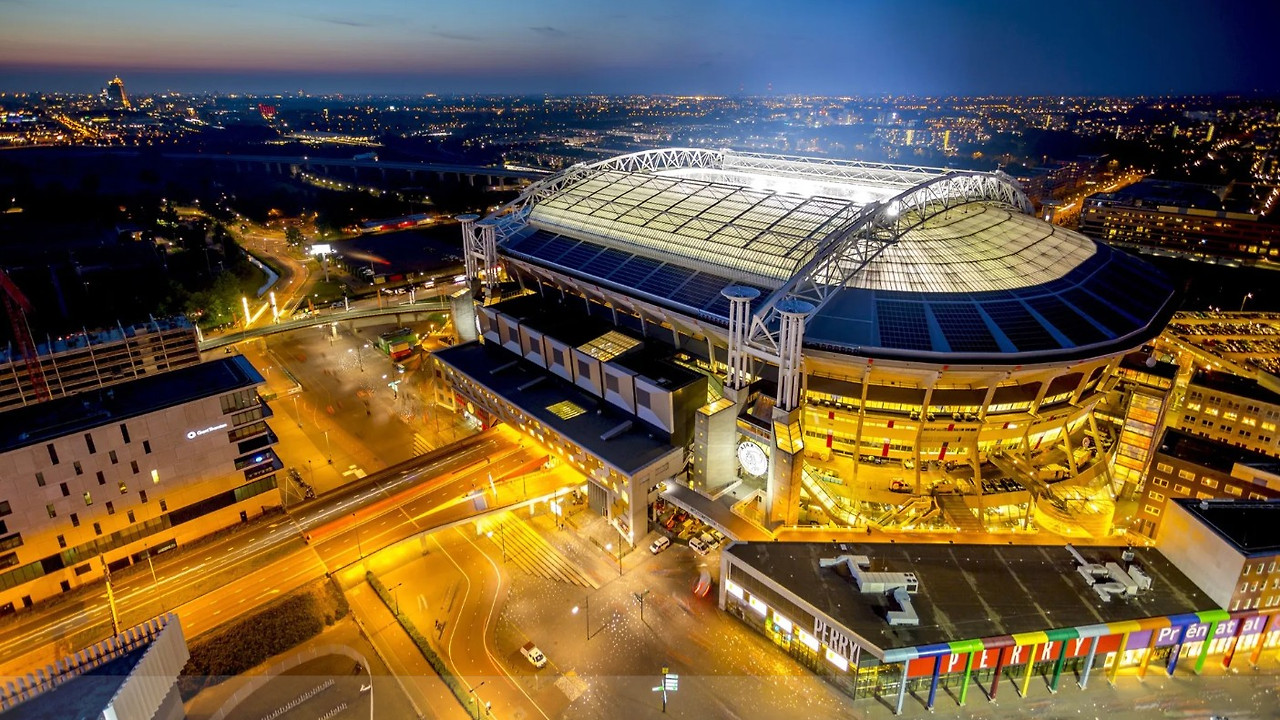 암스테르담 아약스 홈구장.jpg