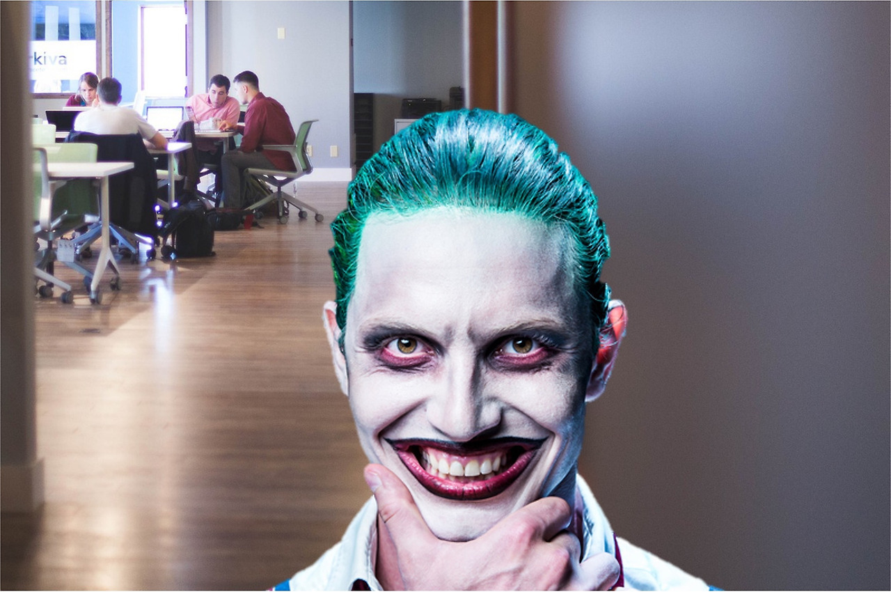 오피스 빌런_1.jpg