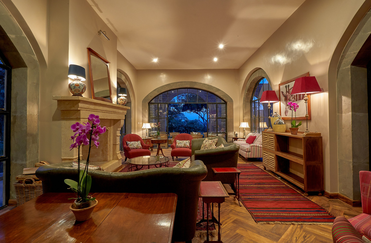 Giraffe Retreat - Photographed by Brian Siambi 3.jpg