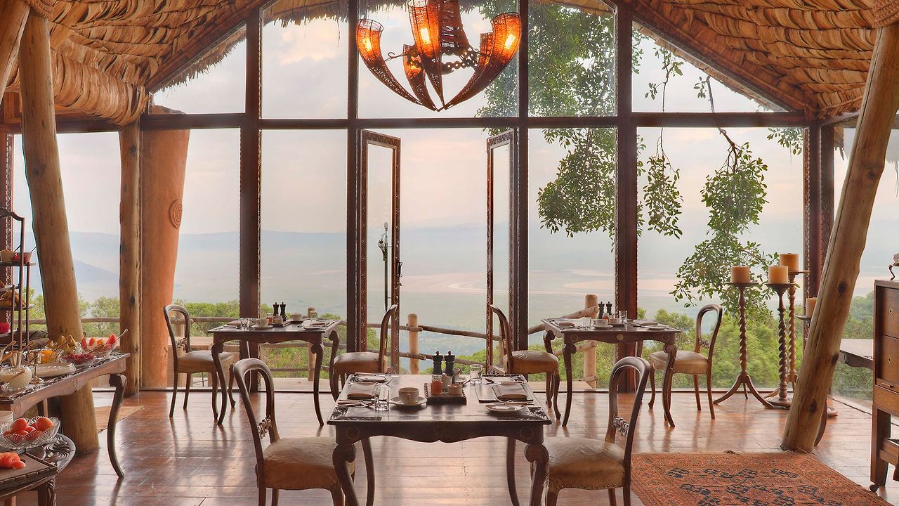 Dining-andBeyondNgorongoroCraterLodge-Tanzania-CRHotel.jpg