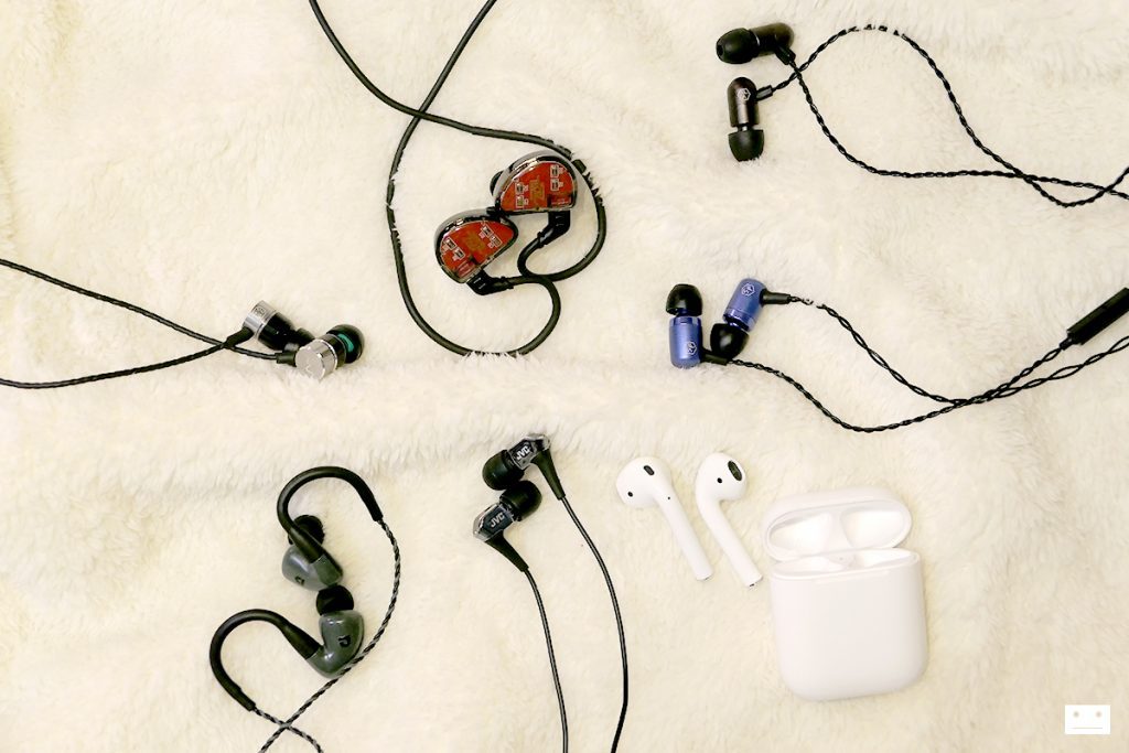 listening-music-hobby-cd-earphone-13-1024x683.jpg