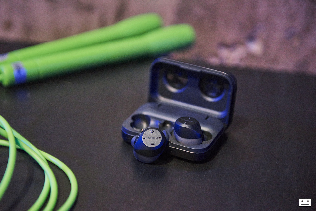 jabra-elite-sport-true-wireless-earbuds-earphone-for-fitness-1.jpg