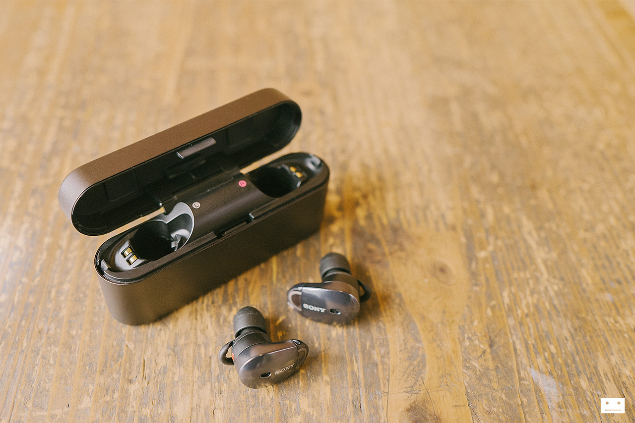 sony_wf_02.jpg