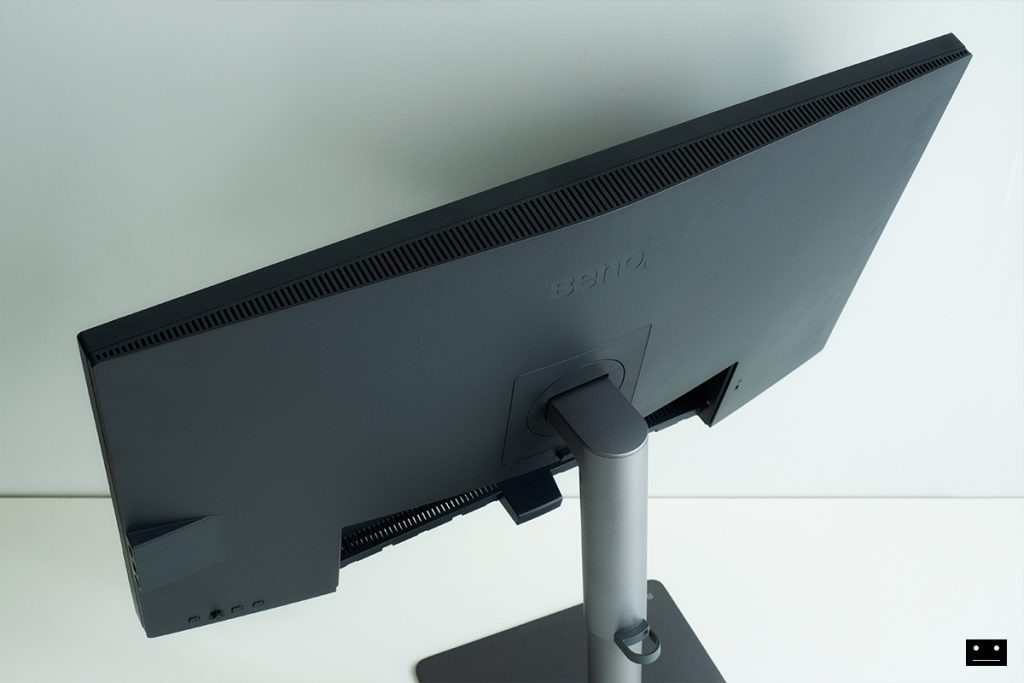 benq-pd3220u-designer-monitor-9-1024x683.jpg