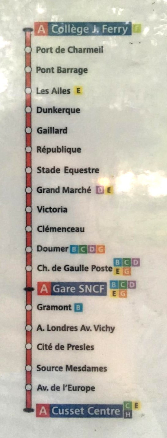 VICHY 중심부를 통과하던 A 버스 노선.jpg