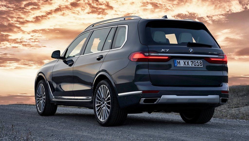 BMW-X7 (5).jpg
