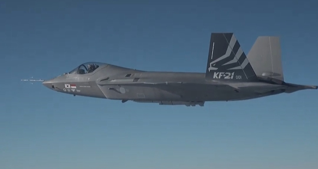 KF-21 AESA (26).jpg