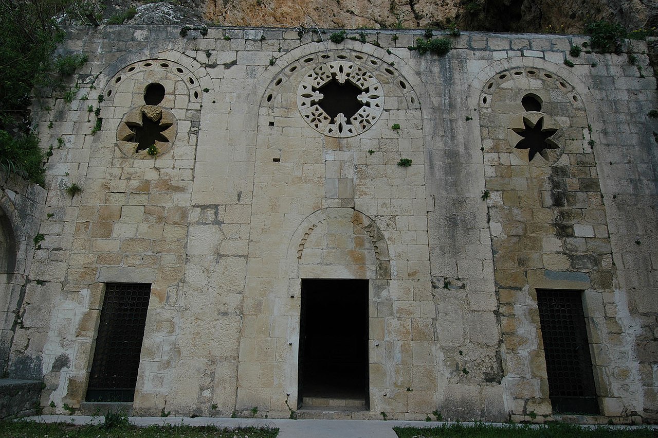 1280px-Antakya_Church_of_Saint_Peter_7720.jpg