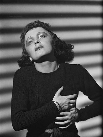 360px-Piaf_Harcourt_1939.jpg