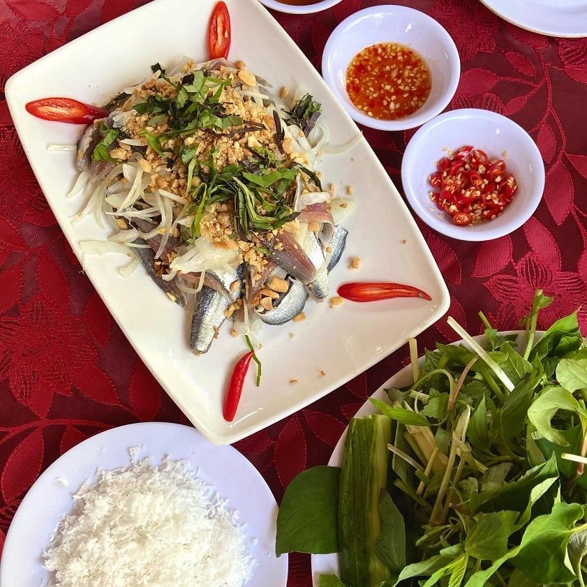 vn phu quoc salad.jpg