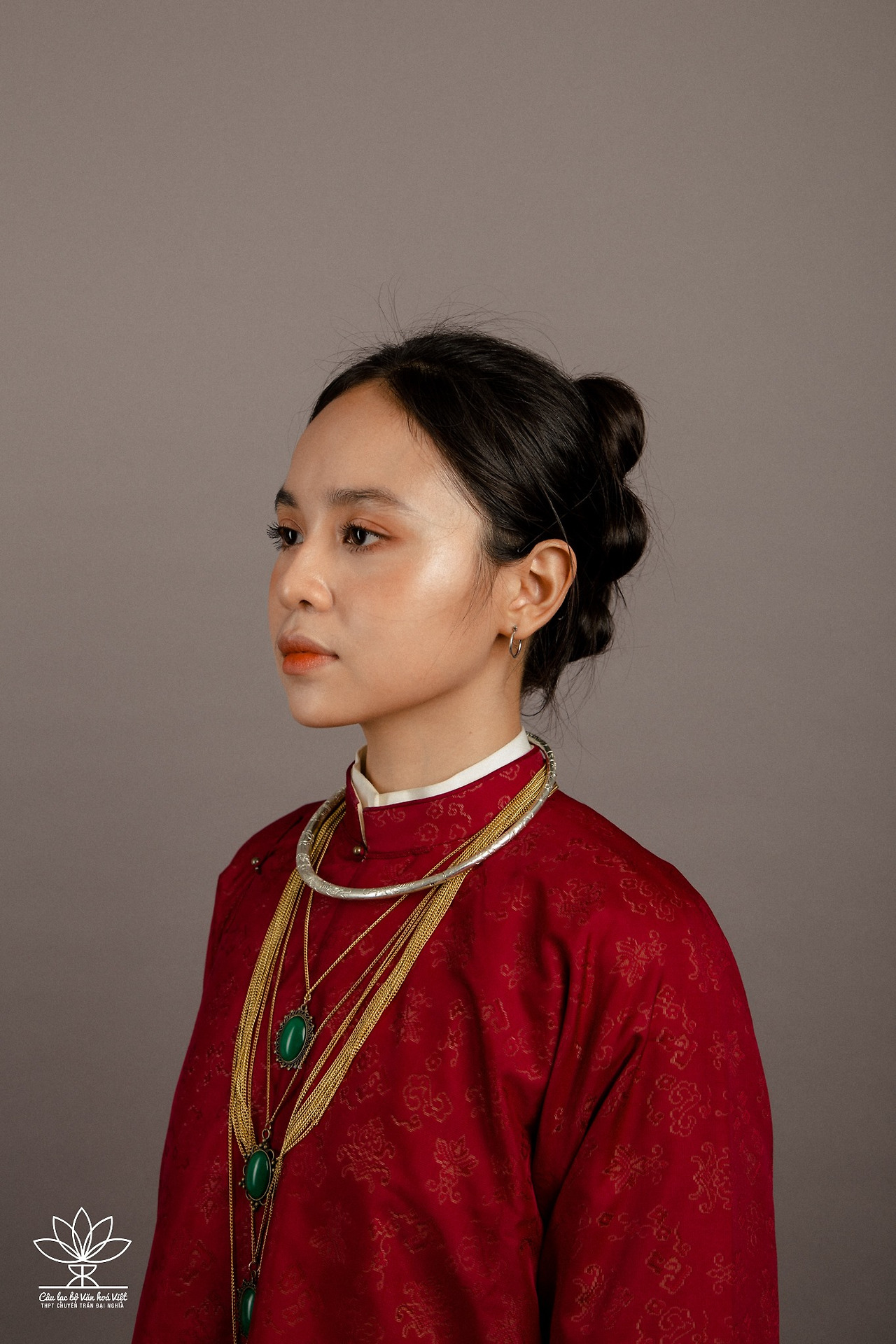 베트남 남쪽 여인의 칼머리.jpg