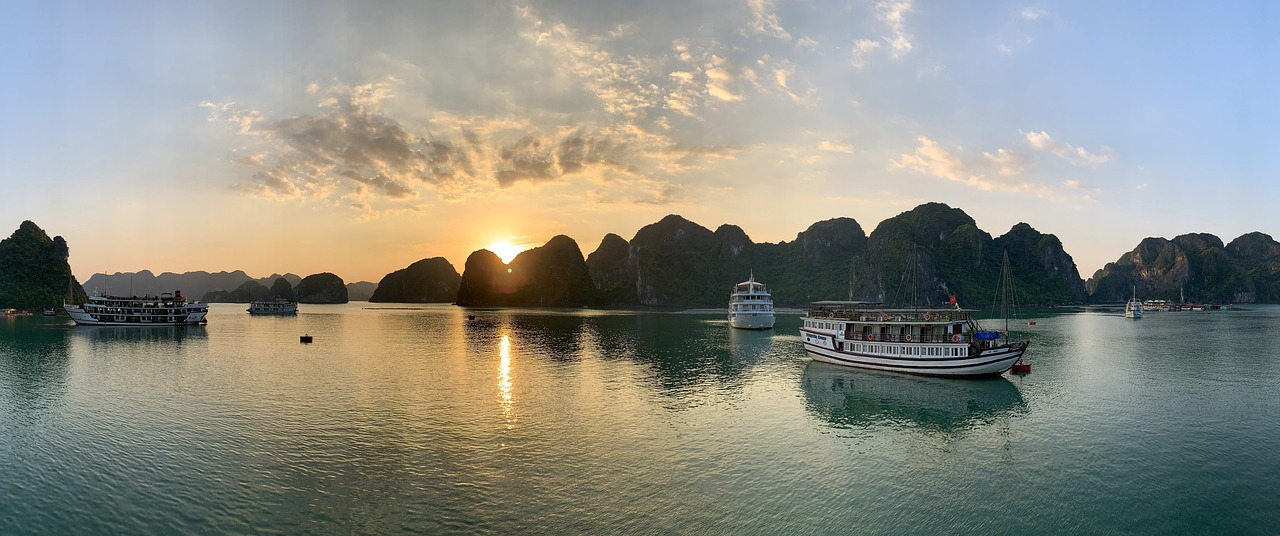 halong-4907355_1280.jpg