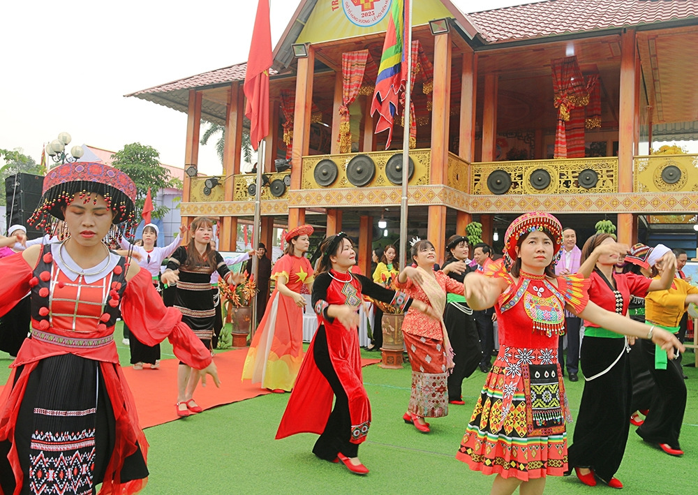 흥븡절 행가.jpg