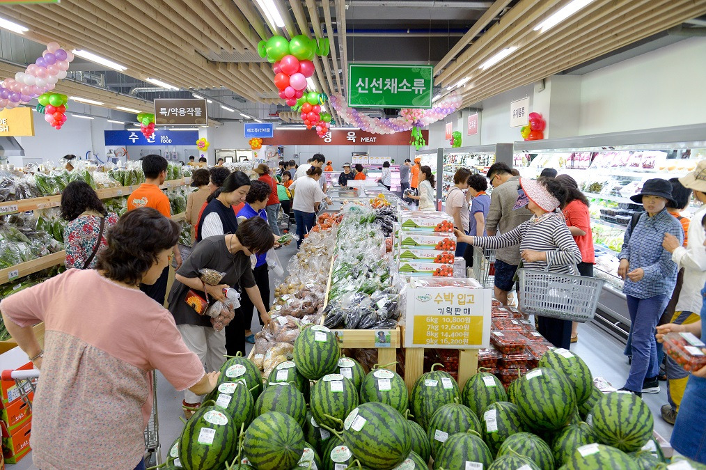 5 로컬푸드 매장.jpg