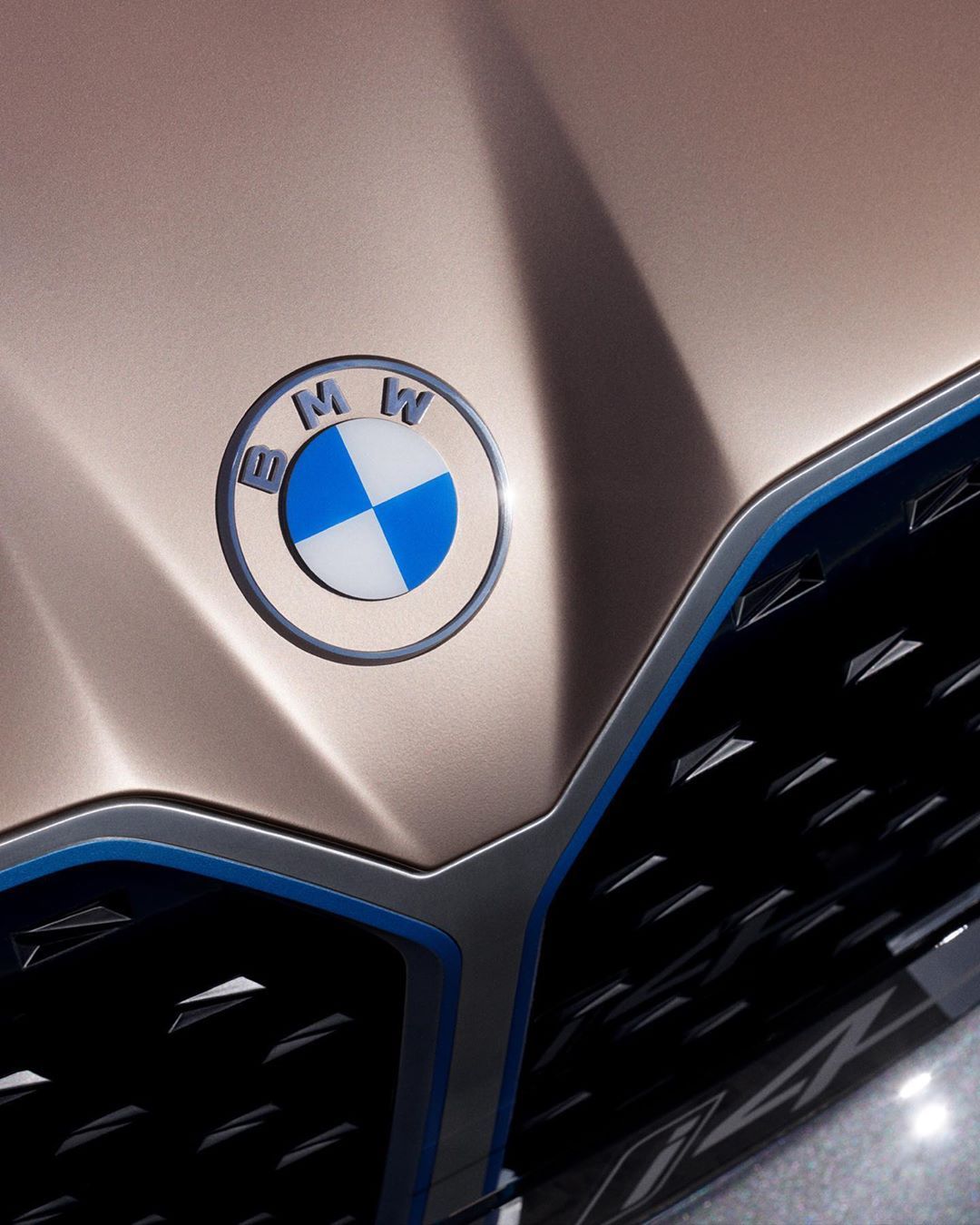 bmw_korea_88965237_571152827080969_424387329731008360_n.jpg