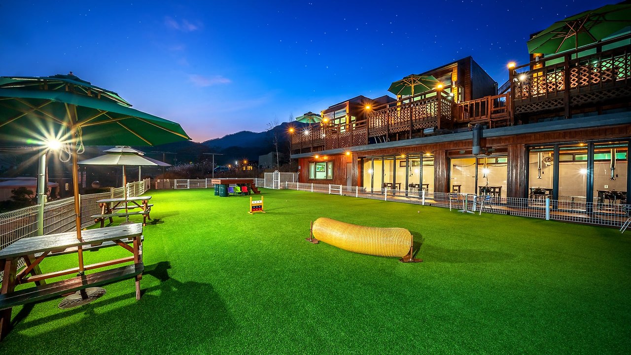 가평 모나코 앤견펜션 (2).jpg