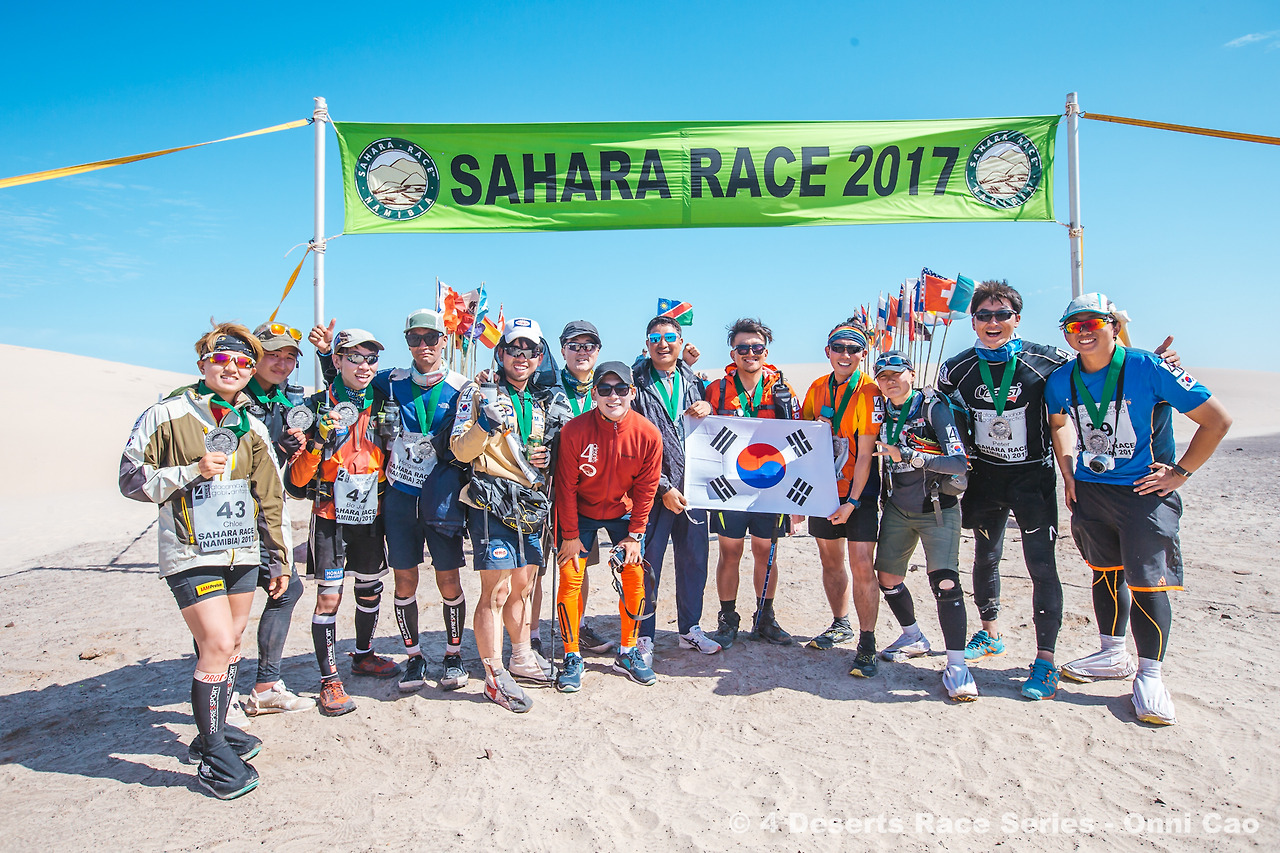 한국팀 완주 단체샷.jpg