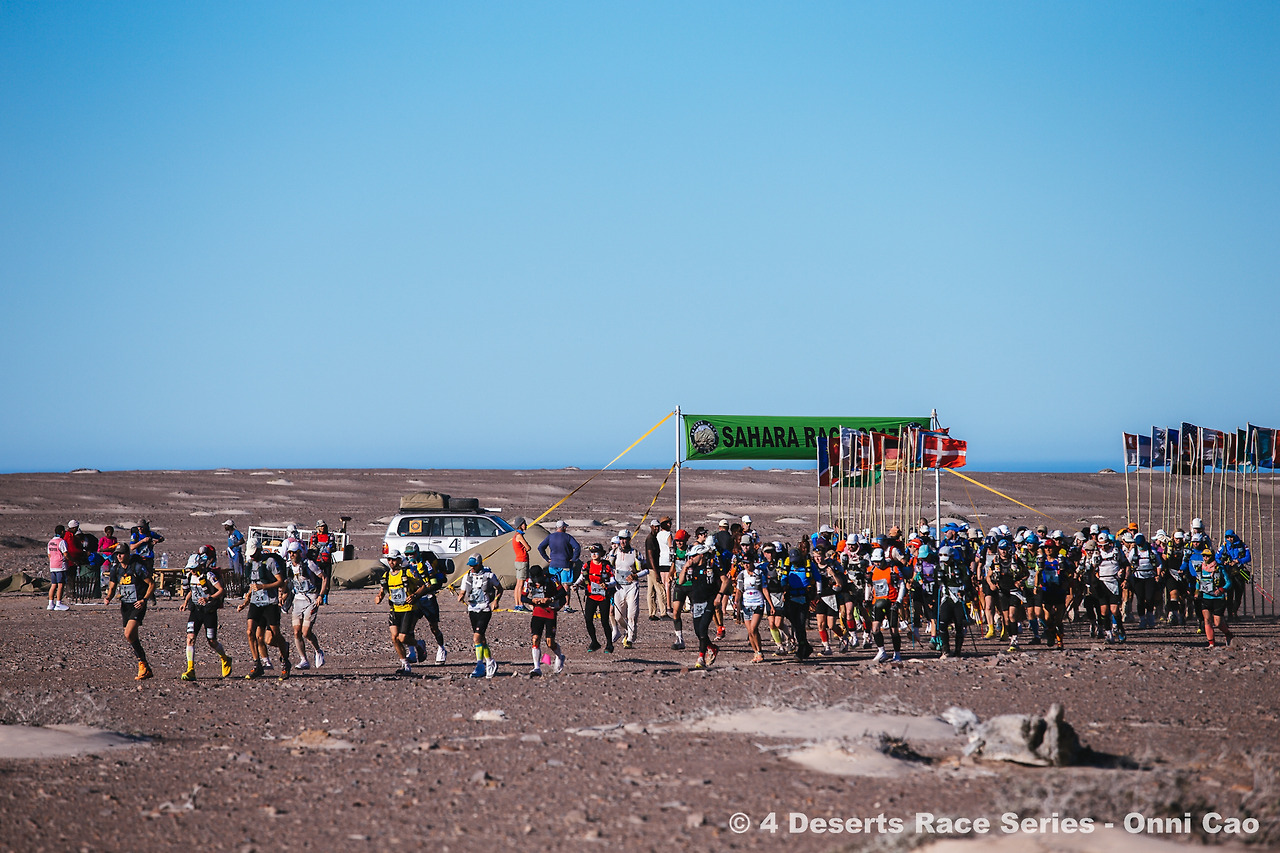 쏟아지는 선수들.jpg