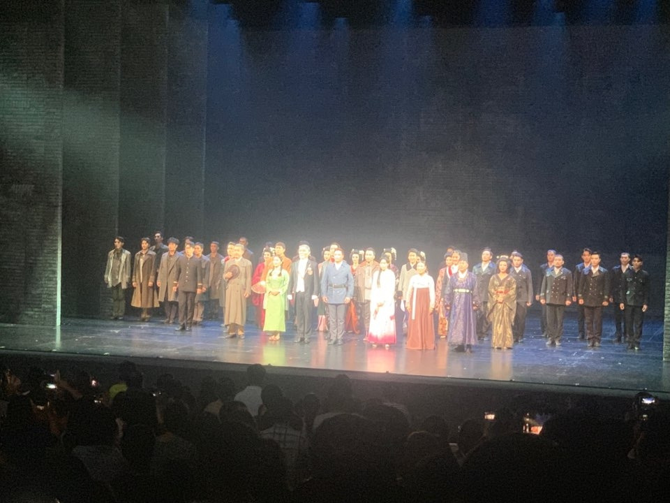 4-3 영웅 피날레.jpg