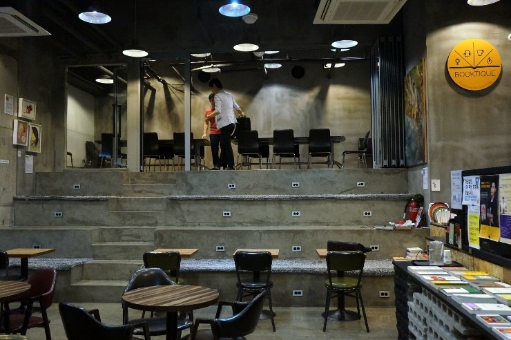 북티크 논현2.jpg