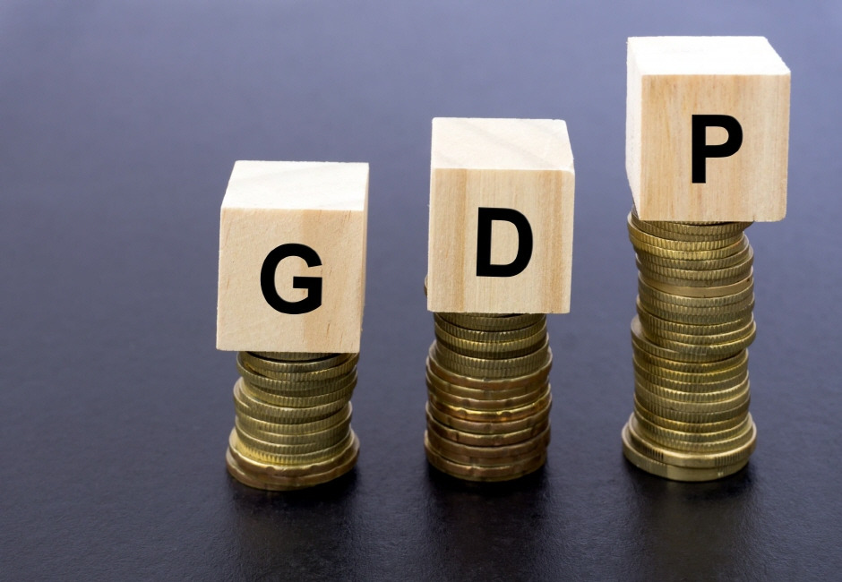 크기변환_aa11111bigstock-gdp-stand-for-gross-domestic-p-213327382.jpg