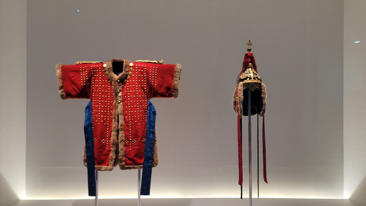 합스부르크 조선 선물.jpg