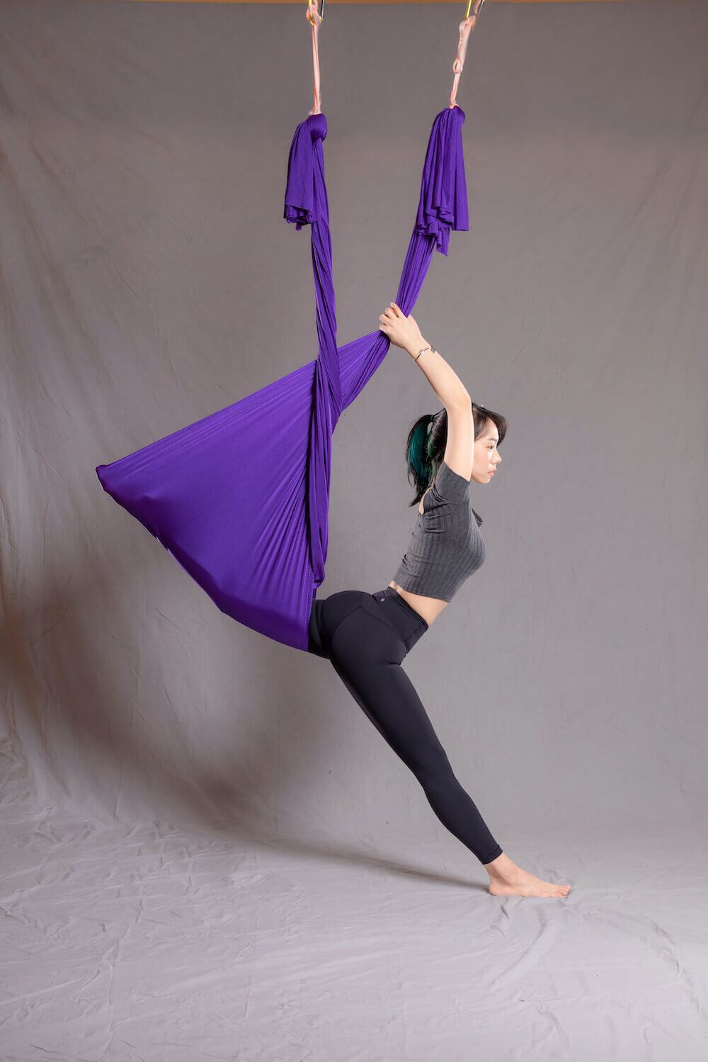 커리지인 플라잉요가 강사 이주현2.jpg