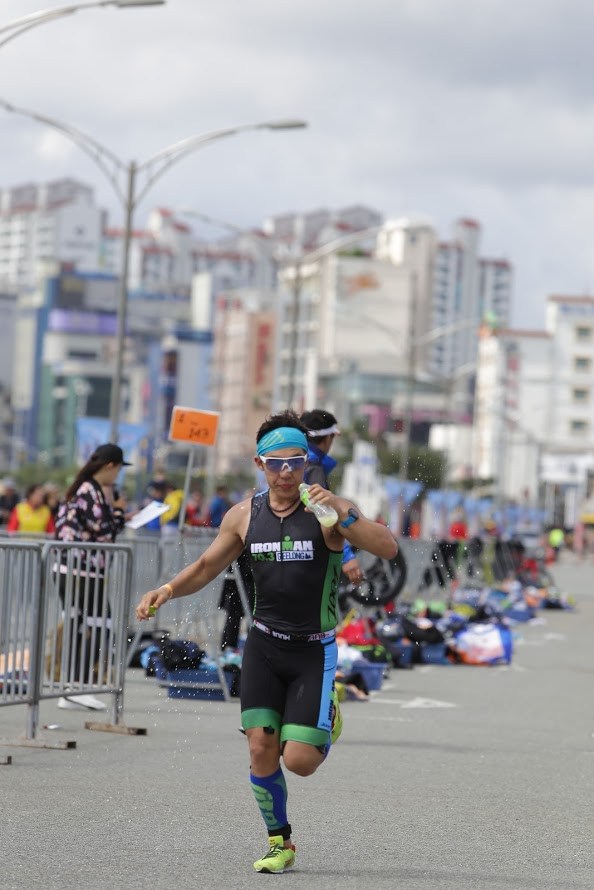 커리지인 조봉우 철인3종경기 선수3.jpg