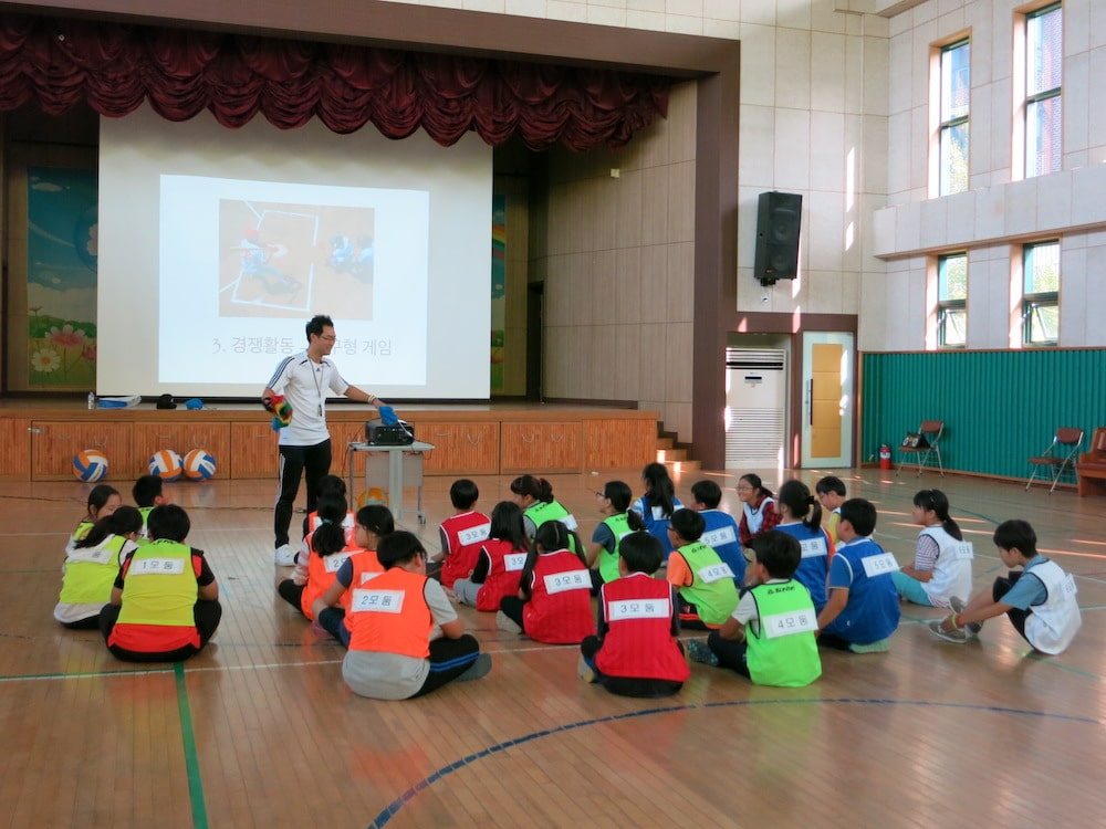 커리지인 초등학교 체육교사 성기백1.jpg
