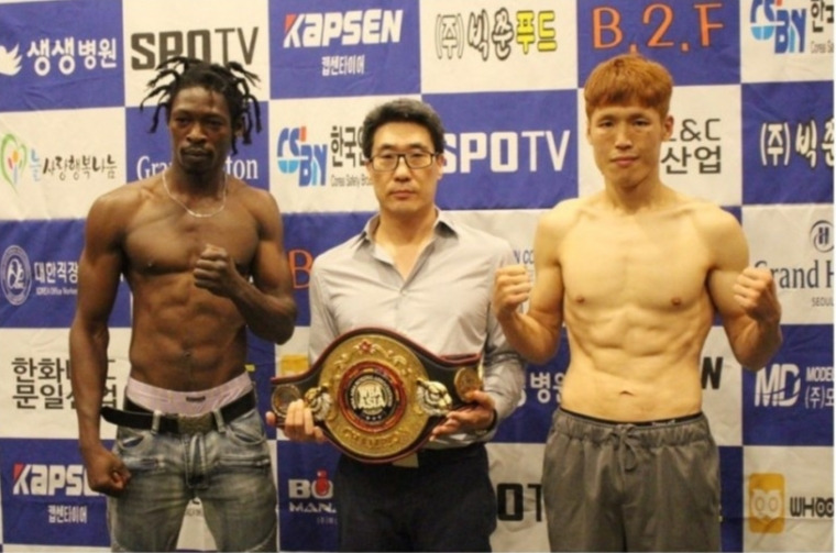 커리지인 정마루 복싱선수3.jpg