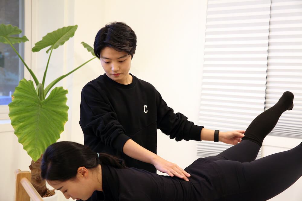 커리지인 PT 퍼스널트레이닝 트레이너 김시현1.jpg