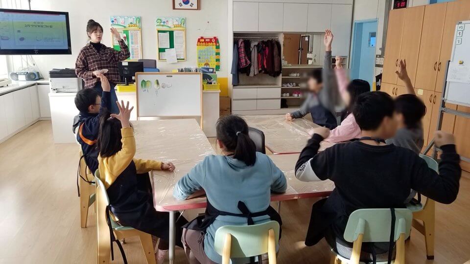 커리지인 특수학교교사 황정연2.jpg