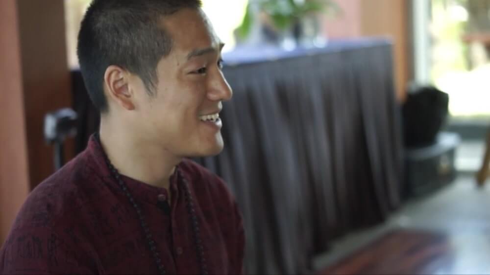 커리지인 남자 요가 강사 문제현2.jpg