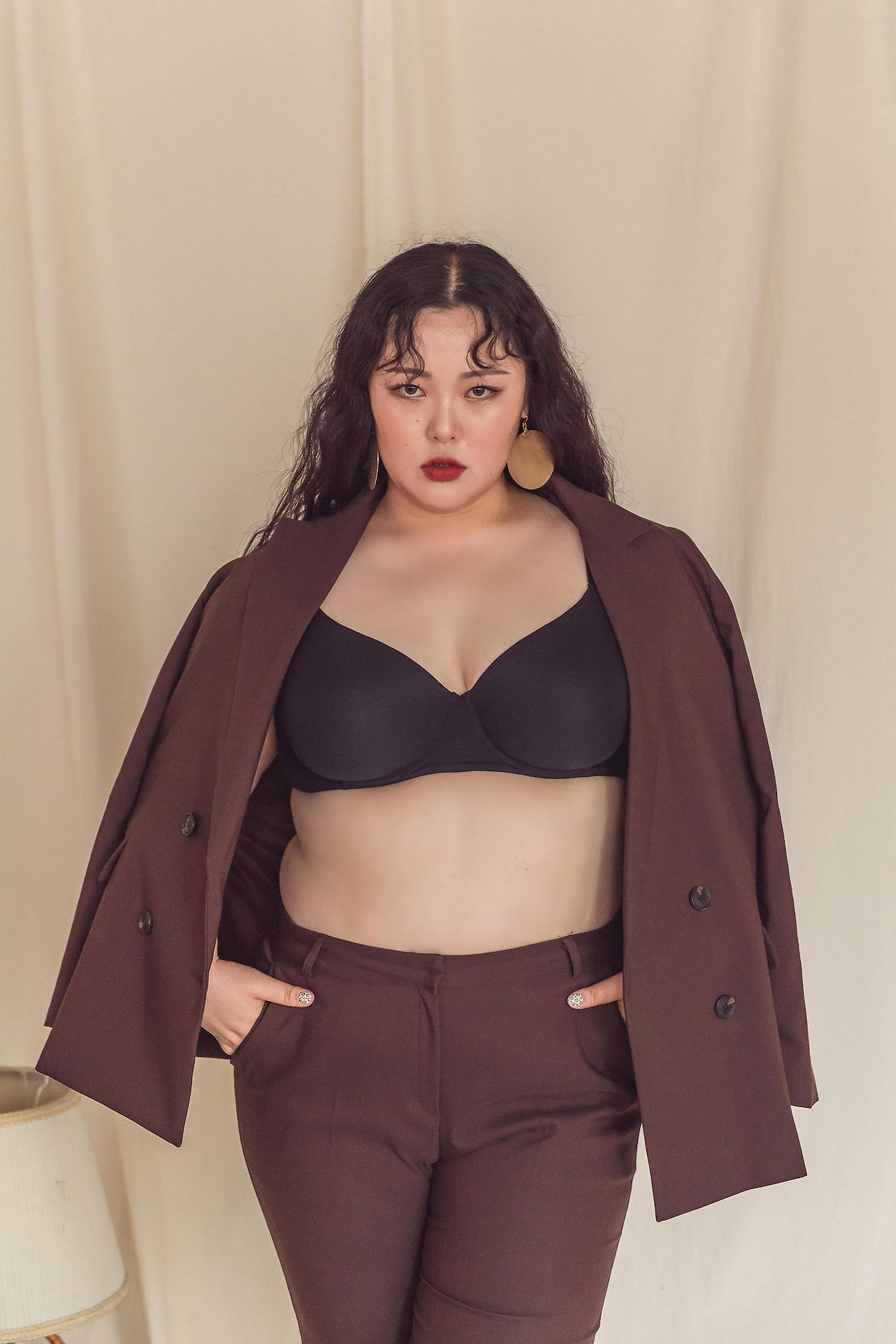 커리지인 방데이지 플러스사이즈모델1.jpg