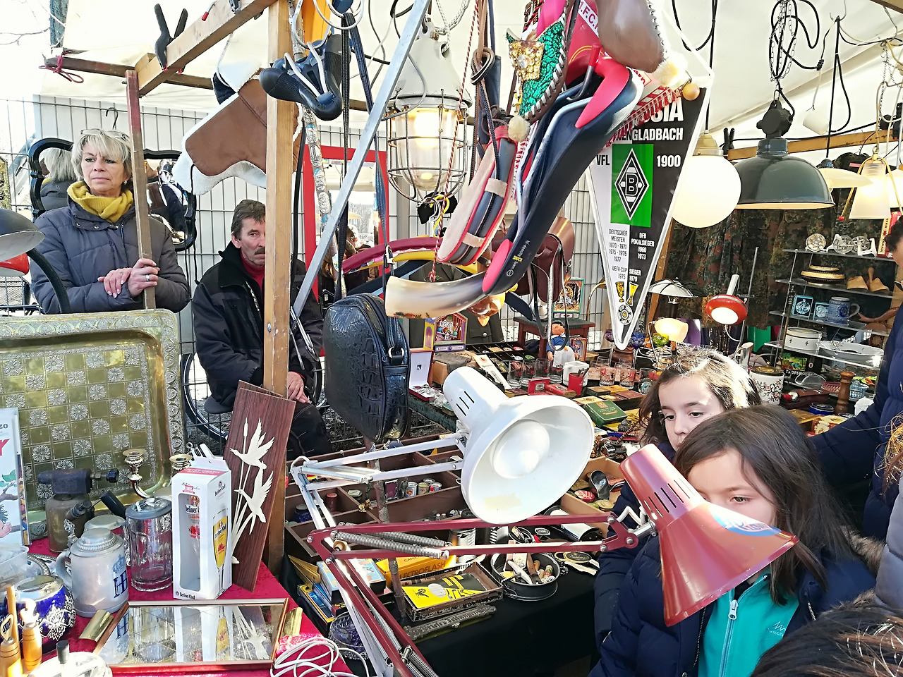 플리마켓 매대.jpg