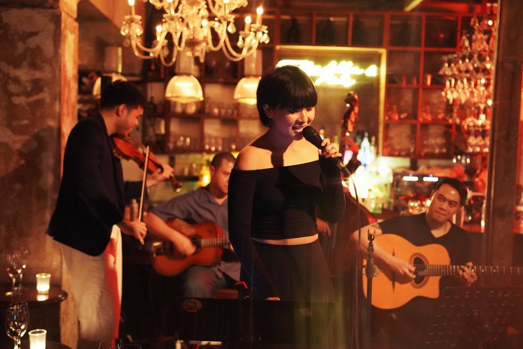 “Echoes of Django- Gypsy Jazz, where fiery strings meet heartfelt melodies.”The Loner Manouche on Wednesday night at Buddha & Pals—-#livejazz #jazz #gypsyjazz #buddhaandpals #livemusic.jpg