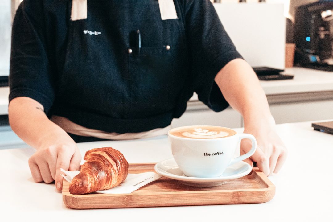 Criamos nosso cardápio de Foods pensando no seu bem-estar, com alimentos selecionados, da melhor qualidade e sem conservantes. Rápido e descomplicado--We created our Foods menu thinking in your well being, with the best quality, no preser.jpg