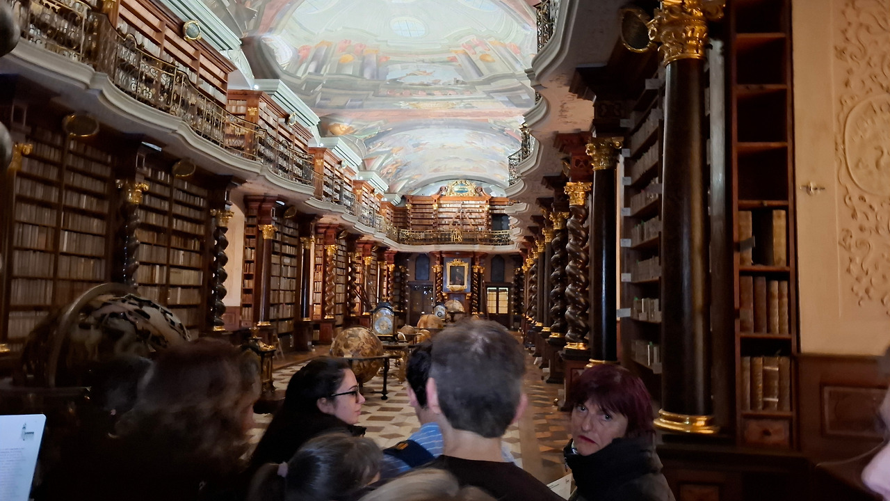 클레멘티넘 도서관 02.jpg