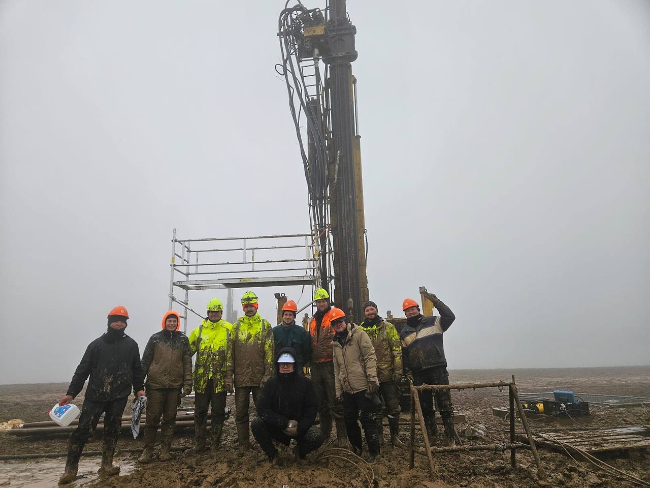 WhatsApp 이미지 2025-12-04, 12.05.33_f3a9f99c.jpg