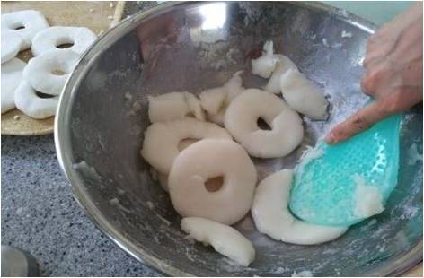 6 구멍떡 으깨기.jpg