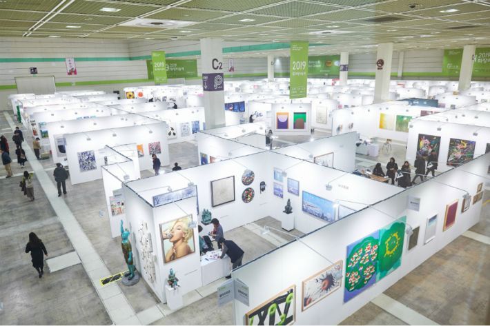 화랑미술제 전경.jpg