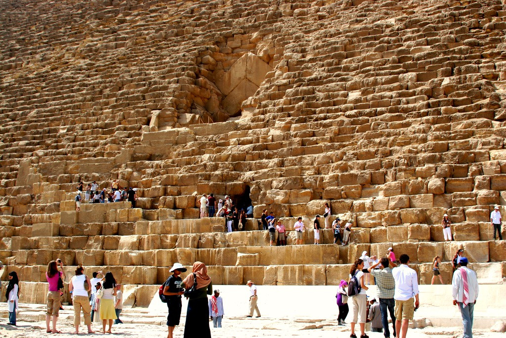 giza-entrance.jpg