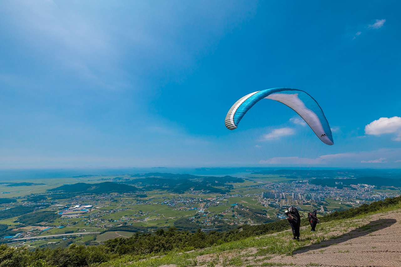 패러글라이딩.jpg