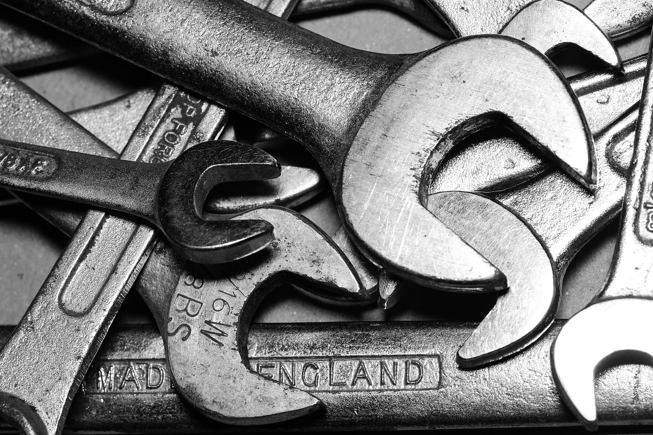 spanner-3013135_1280.jpg