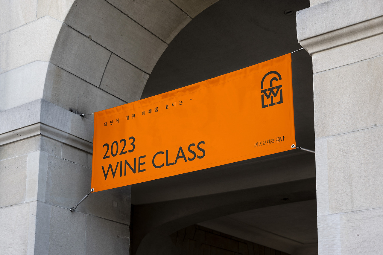 Baner Free Mockup.jpg